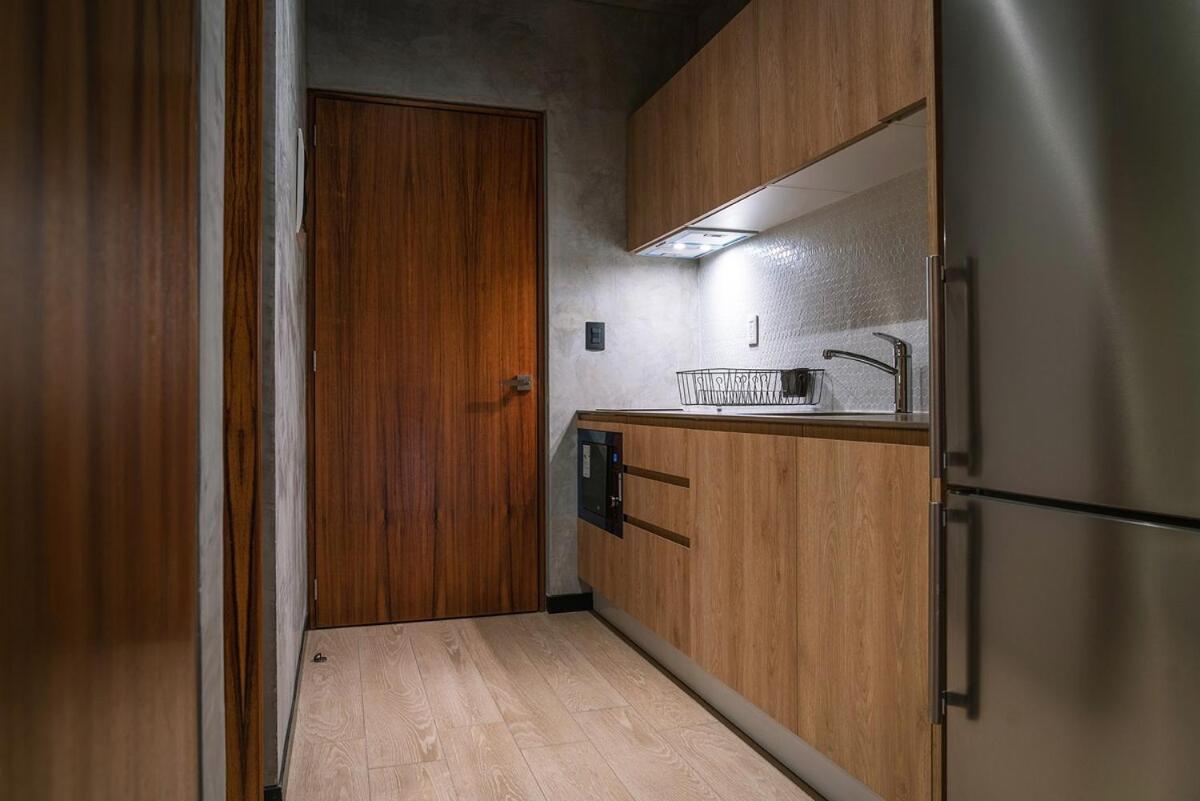 Tuk Apartment *