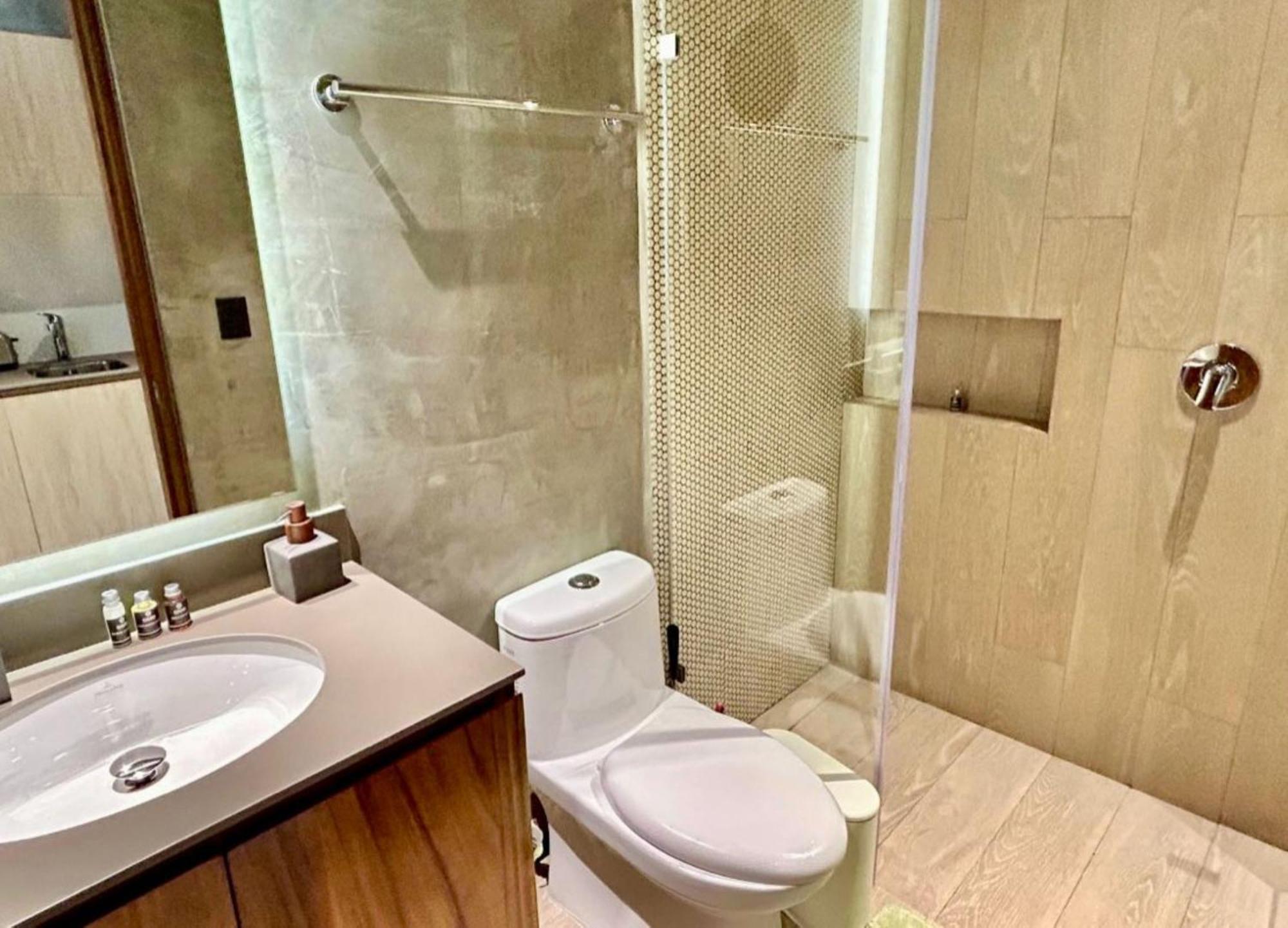 Tuk Apartment *